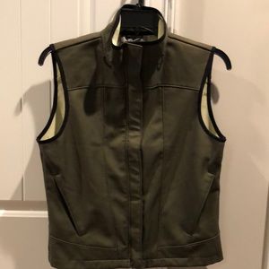 NWOT Women’s Columbia vest